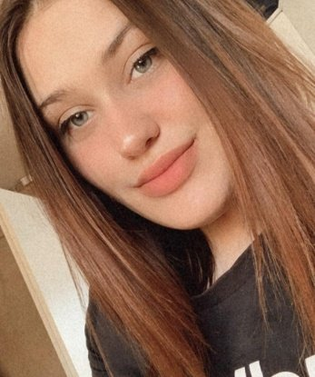 Очаровательная и опытная индивидуалка ждет тебя в Москве. 😘 У меня мягкие руки и страстные губы, которые принесут тебе настоящее блаженство. Мои услуги помогут тебе расслабиться и убрать все заботы из головы. 🌟 Фото 101% мои, проверено временем и клиентами. Ты можешь найти отзывы обо мне на разных сайтах. Люблю экспериментировать и исполнять все твои фантазии. Открой для себя истинное наслаждение со мной! 💋😈 Ксения
