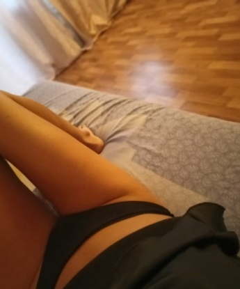 Мои услуги включают классический секс, оральные ласки и массаж. Я опытная в этом деле и знаю, как доставить тебе истинное удовольствие. Положительные отзывы о моей работе только подтверждают мою непревзойденную мастерство. Заинтригован фото? Посмотри и убедись сам, что я настоящая бомба! Жду тебя в Москве, чтобы наши встречи стали яркими и запоминающимися эмоциями. ✨💋🔥 Настенька