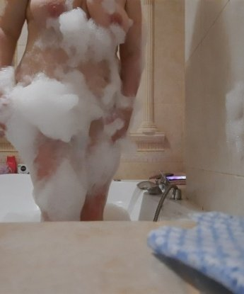 💋 Я знаю, что ты ищешь, и готова удовлетворить все твои сокровенные фантазии! 💦 Мы проведем вместе незабываемое время, испытав экстаз и удовлетворение наивысшего уровня. ✨ Я живу в Москве, и можем встретиться в комфортабельной обстановке или у тебя. 🏩 Мое фото гарантирует, что встретишь именно меня, а мои отзывы подтверждают мое профессиональное мастерство. 💯 Не упусти шанс окунуться в мир наслаждения со мной, и ты обязательно захочешь вернуться снова! 🔥 🍾 Мои услуги платные. Кристина